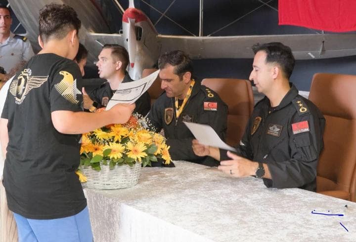 SOLOTÜRK ekibi İstanbul Havacılık Müzesi'nde imza etkinliği düzenledi