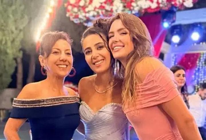 Şevket Çoruh ve Günay Karacaoğlu’nun Kızı Gülenay Çoruh Evlilik İçin İlk Adımı Attı! İşte Nişandan Eğlenceli Kareler