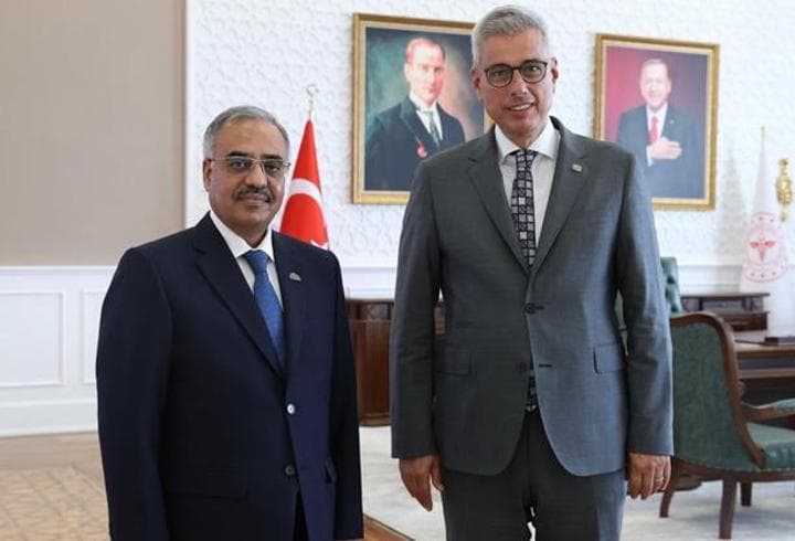 Bakan Memişoğlu, D-8 Genel Sekreteri Mahmood ile bir araya geldi