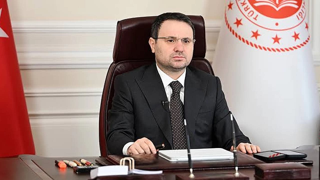 Adalet Bakanı Gürlek duyurdu: ‘135 Alo Adalet Hattı’ başladı