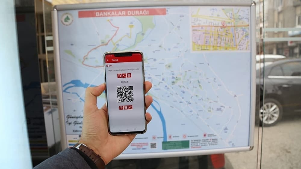 QR KODU İLE MİNİBÜSÜN DURAĞA KAÇ DAKİKA SONRA GELECEĞİNİ ÖĞREN