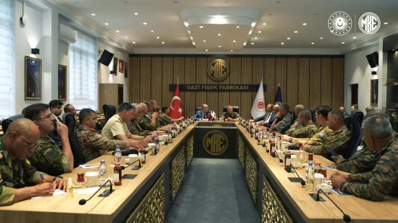 MKE, 32 ülkeden 36 askeri ataşeyi tesislerinde ağırladı