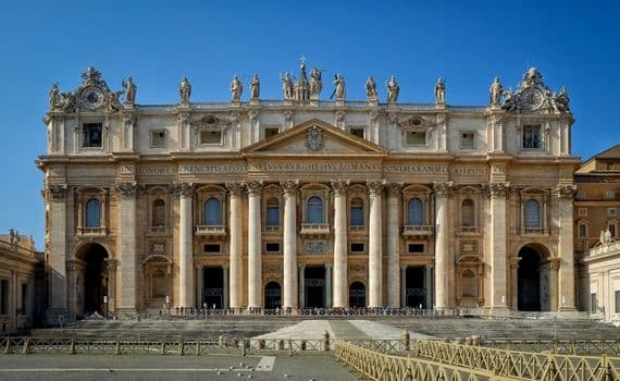 Azerbaycanlılar Roma Papasını tanımıyorlar