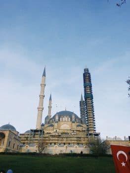 “İslam dünyasına saldıran batı her dönem şok yaşadı”