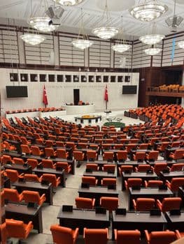 Başkan Şahin ve Milletvekilleri Domotex Turkey’e çıkarma yaptı