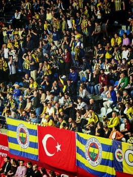 Milli Takım'daki çöküşün nedeni ortaya çıktı. Ay-yıldızlılarda belirlenen prim, tartışmalar ve dedikodular takım bütünlüğünün ortadan kalkmasına neden oldu.