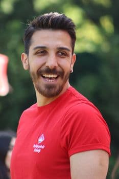 Emrah Aydemir , Hong Kong'un RadioTelevision Hong Kong İçin Türkiye'yi Yazdı